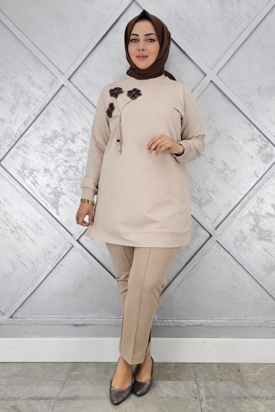 KADIN DİKME VE BAĞUCU DETAYLI TESETTÜR TUNİK BEJ - 5 BEDEN