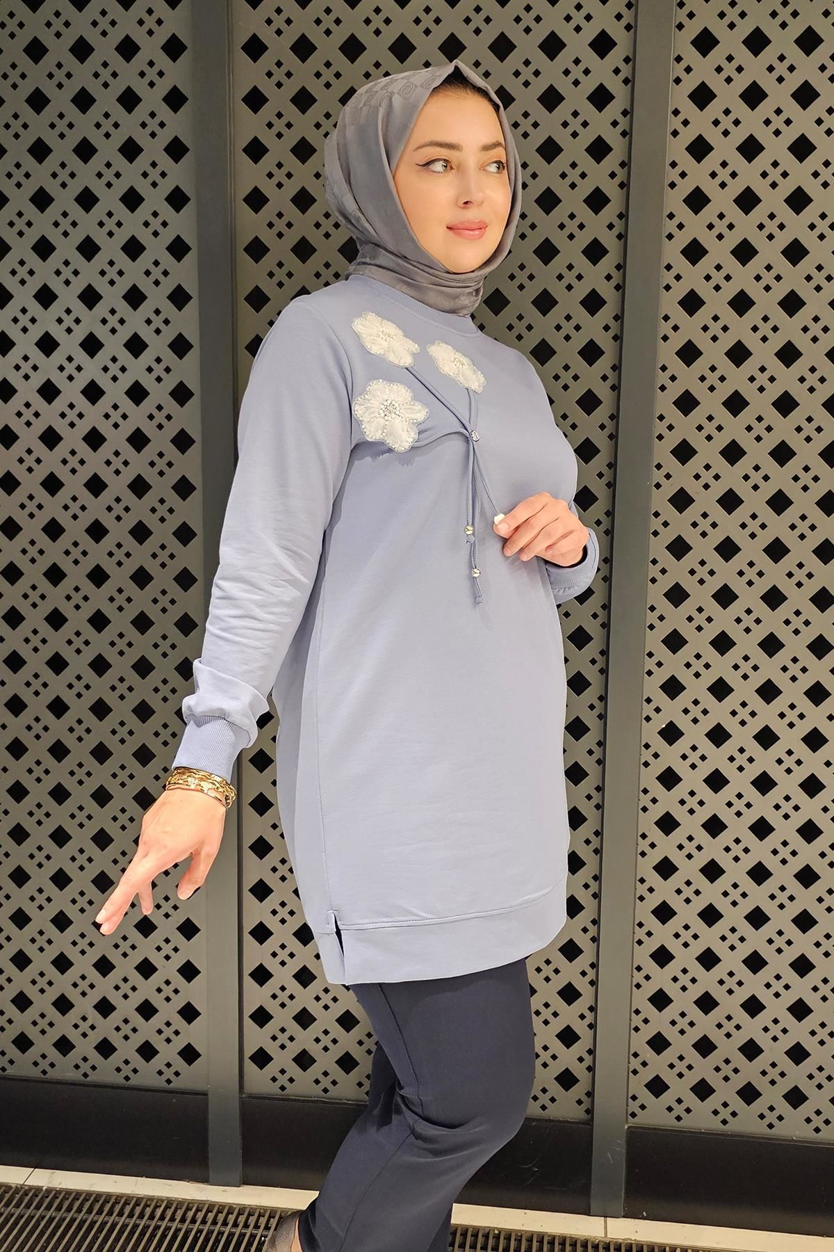 KADIN DİKME VE BAĞUCU DETAYLI TESETTÜR TUNİK MAVİ - 5 BEDEN