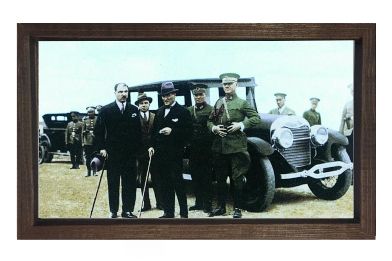Atatürk ve Heyet Tablosu Kahverengi Ahşap - 100x150