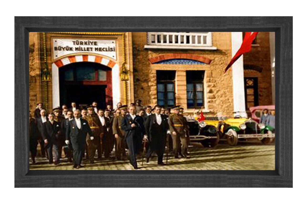Atatürk Ve TBMM Tablosu Siyah Ahşap - 45x30