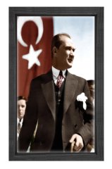 Atatürk Ve Bayrak Tablosu Siyah Ahşap - 70x100