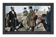 Atatürk Cephede Tablosu Siyah Ahşap - 50x90