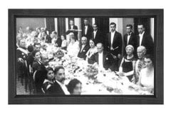 Atatürk ve Yemek Masası Tablosu Siyah Ahşap Çerçeve - 50x70