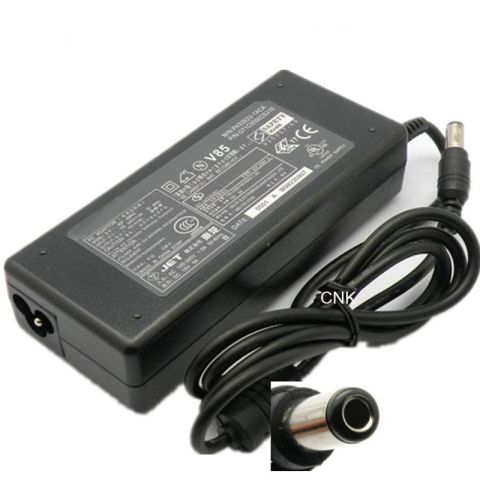 Toshiba satellite 15v 5a A100 A105 Serisi Notebook Adaptörü, Laptop Adaptörü