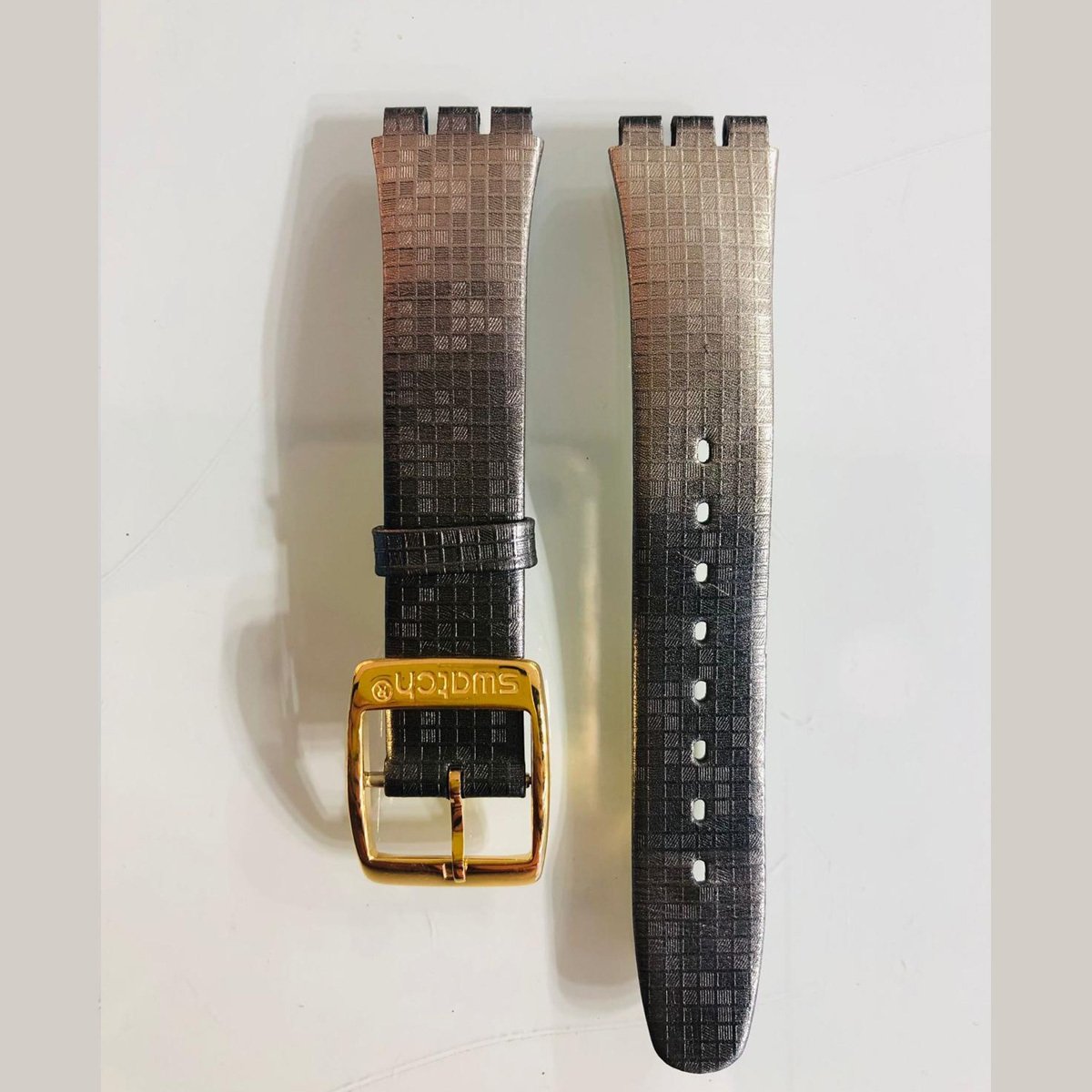 Swatch AYLS - 18  Deri Kordon