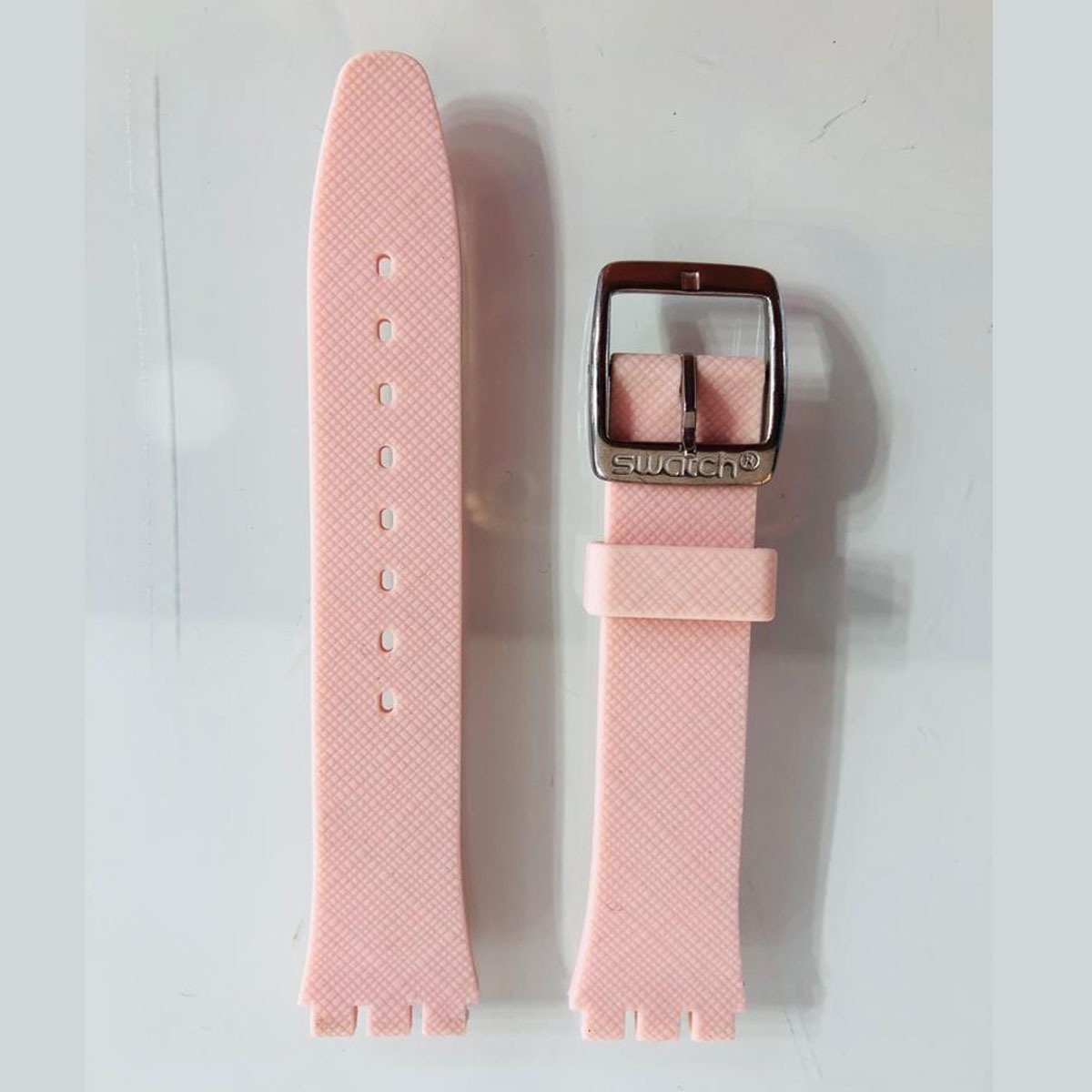 Swatch AGR Pembe Silikon Kordon