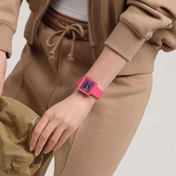 Swatch SO34R700 SQUARELY BERRY Kol Saati