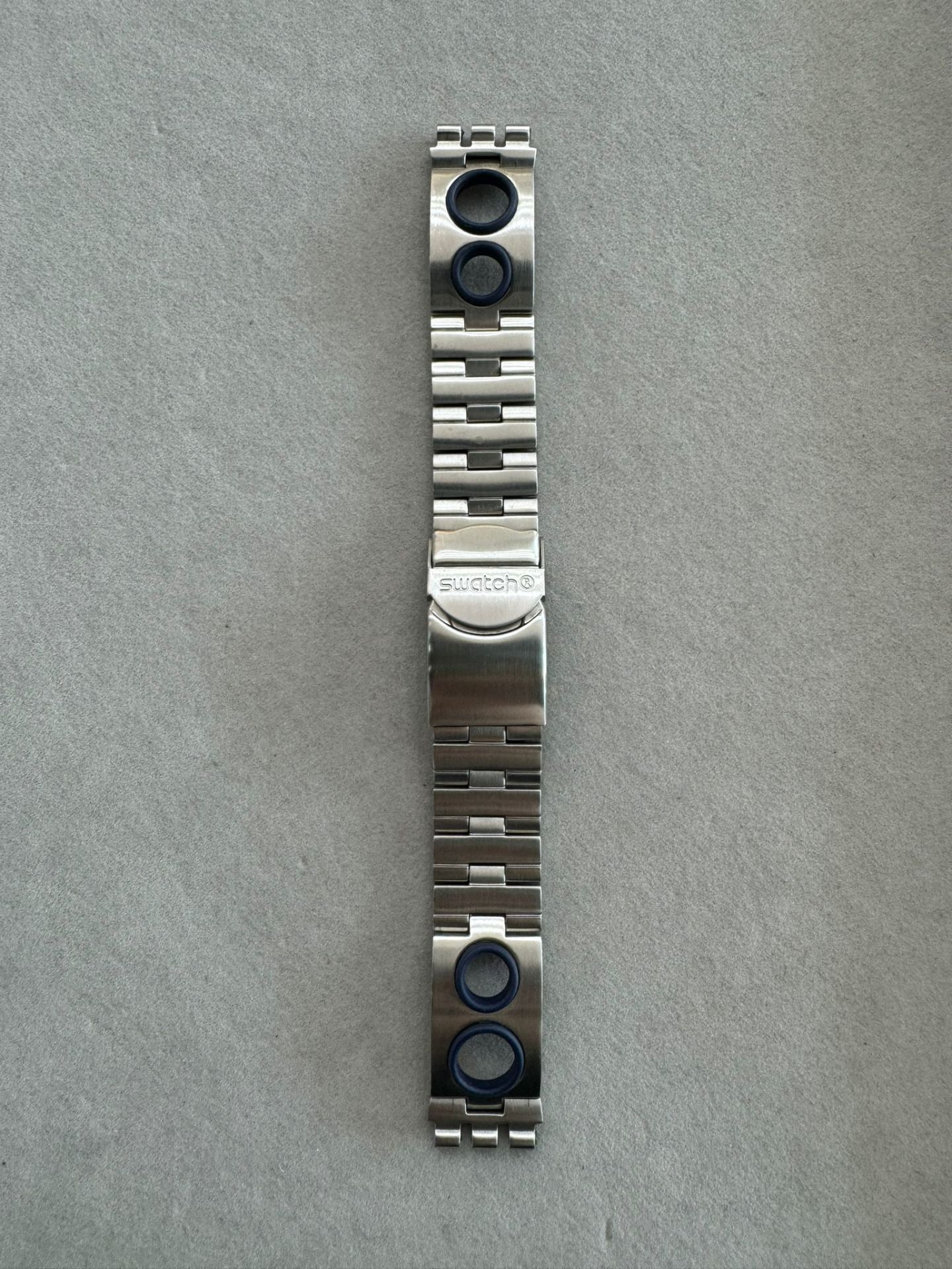 Swatch AYLS8 Metal Kordon