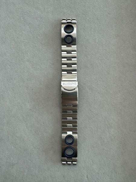 Swatch AYLS8 Metal Kordon
