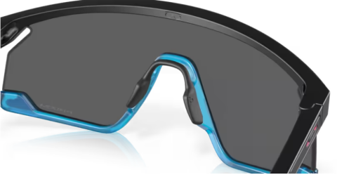 oakley 9280 05 bxtr güneş gözlüğü