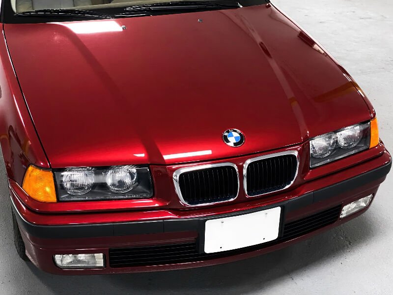BMW E36 Panjur Alırken Dikkat Edilmesi Gereken “Bıyık Sacı“ Detayı