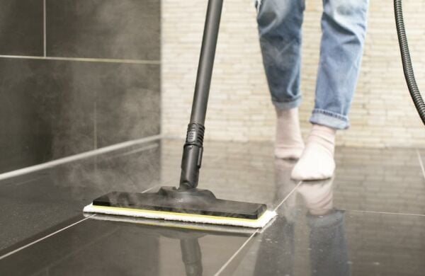 KARCHER SC-4 EASYFIX *EU BEYAZ BUHARLI TEMİZLİK MAKİNESİ