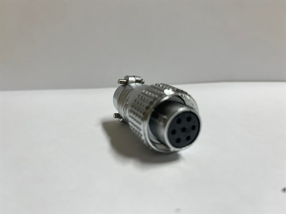 MAOJWEI-P20-7A IP65 7 Pin Seyyar Dişi Konnektör