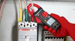 Unit UT205A+ 1000A AC Pens Metre