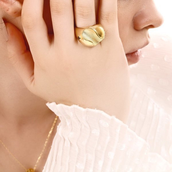 Gold Yüzük