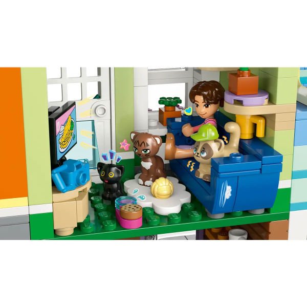 42670 Lego Friends Heartlake Apartman ve Mağazalar 2040 parça +12 yaş