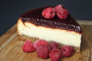 Frambuazlu Cheesecake (ÖN ŞİPARİŞ İLE)