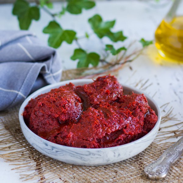 Tatlı Biber Salçası