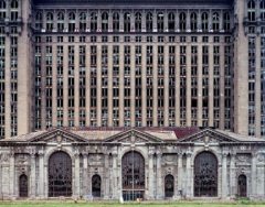 Yves Marchand / Romain Meffre: The Ruins of Detroit