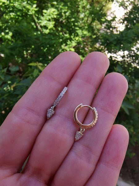 Piramid  Sallantılı Halka Küpe 1,1 cm-İthal TEK