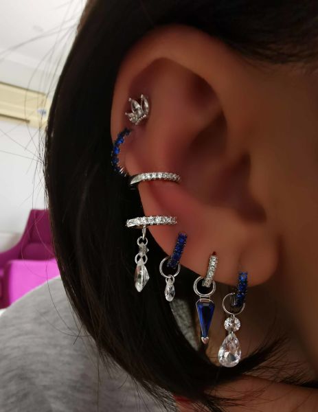 Marla Beyaz Taşlı Küpe Charm