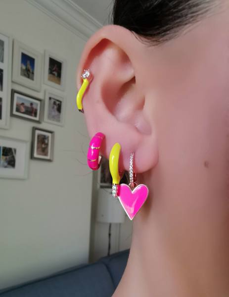 Neon Pembe Mineli Kalp Küpe Küçük TEK