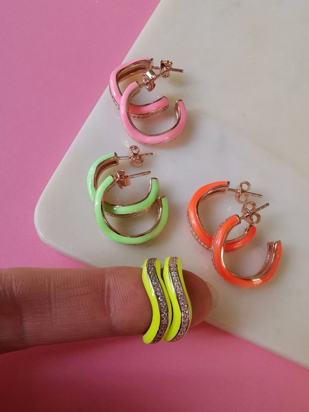 Taşlı Pudra Pembe Mineli Halka Küpe TEK