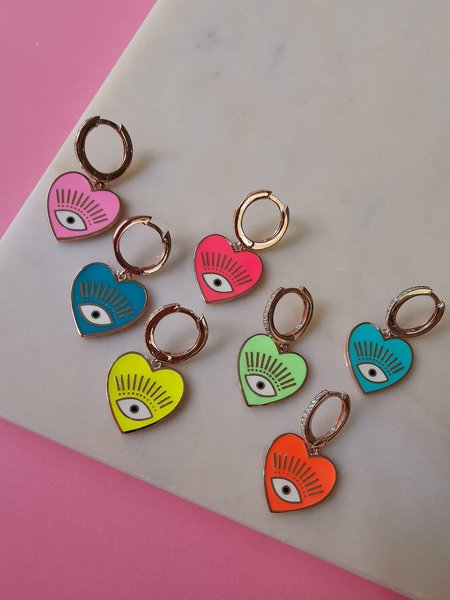 Neon Pembe Mineli Kalp Göz Küpe TEK