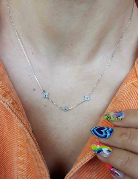 Üçlü Pudra Mavi Opal Taşlı Yonca İthal Kolye