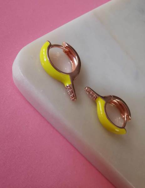 Neon Sarı Mineli Kısa Kurşun Küpe-İthal TEK