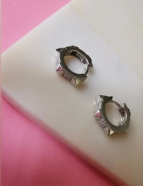 Kalın Piramid Küpe 1,5 cm -İthal TEK