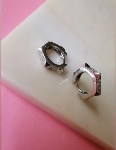 Kalın Piramid Küpe 1,5 cm -İthal TEK