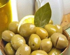 Ayvalık Yeşil Çizik Zeytin Kg