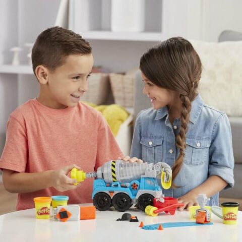 PlayDoh Çalışkan Çimento Kamyonu E6891