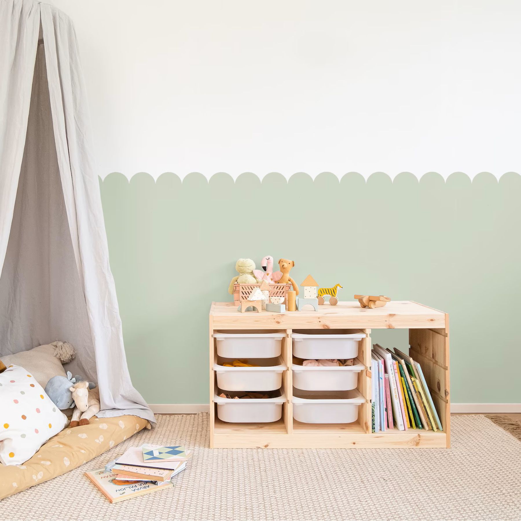 Pastel Açık Yeşil Dalgalı Yarım Duvar Kaplama Folyosu, Çit Detaylı Duvar Sticker
