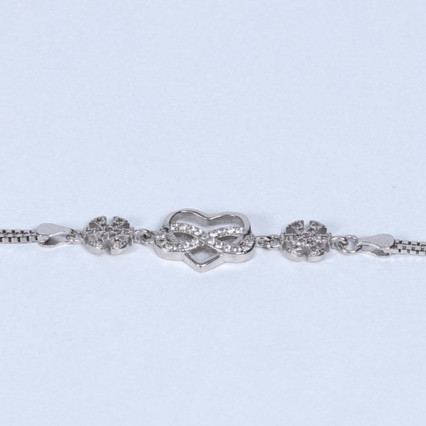 Nur Silver Pırlanta Montürlü Kalp Gümüş Bileklik NUR-BL00910