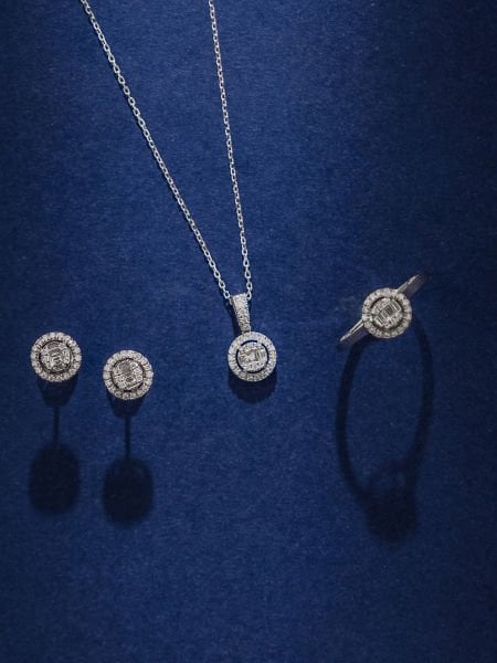 0.23 Karat Baget Pırlanta Kolye