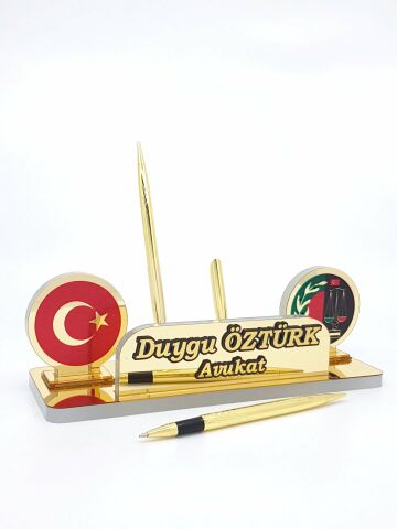 Türk Bayrağı Ve Baro Logolu Masa İsimliği