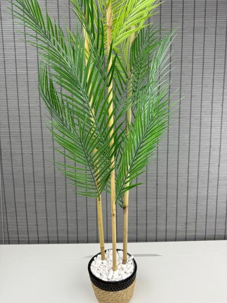 Bahçem Dekoratif Yapay Yapraklı Hasır Sea Grass/Siyah Koton Saksılı Areka Palmiye Ağacı 3 Gövde 120cm