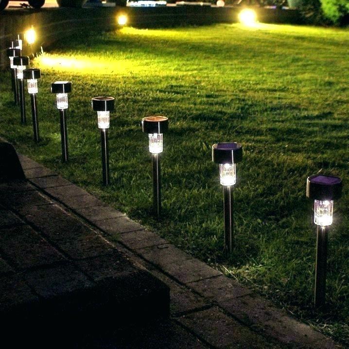 BH025 - Led Solar Saplamalı Bahçe Aydınlatması Metal Gövde 8 Adet