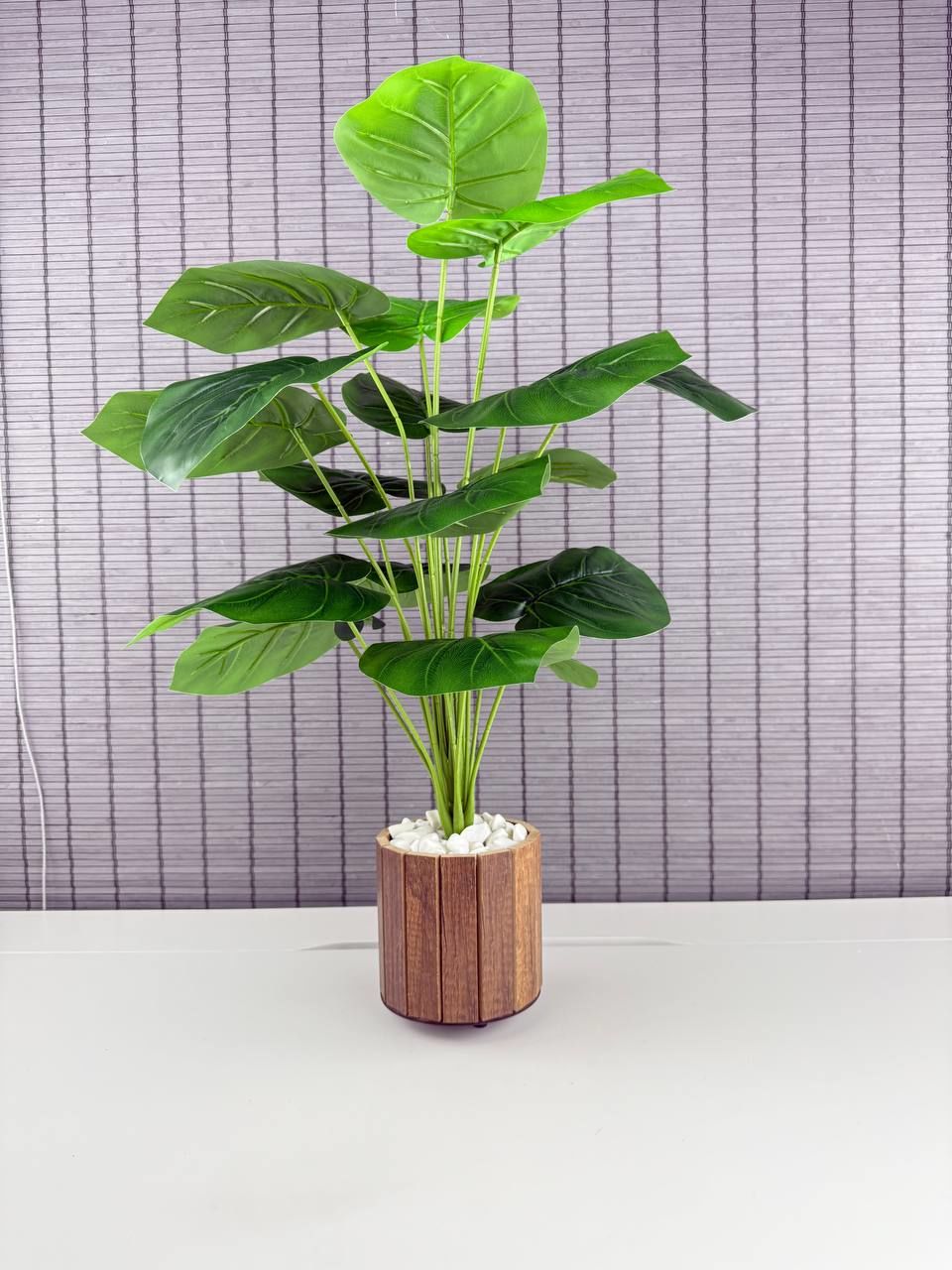 Bahçem Yapay Çiçek Deve Tabanı 18 Yapraklı 65 Cm Salon Çiçeği Ahşap Saksılı Yapay Bitki
