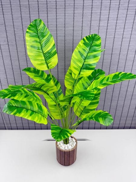Bahçem Yapay Yapraklı Starliçe Muz Desenli Çizgili Yaprak Ahşap Saksılı 65cm 18 Yaprak
