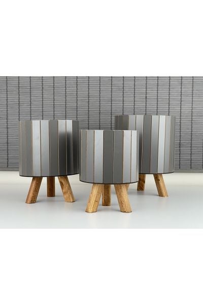 Bahçem Ayaklı Ahşap 3'lü Dekoratif Yuvarlak Saksı Seti Antrasit İç Saksılı Uslu Ticaret Tasarımı (Çiçeksiz))