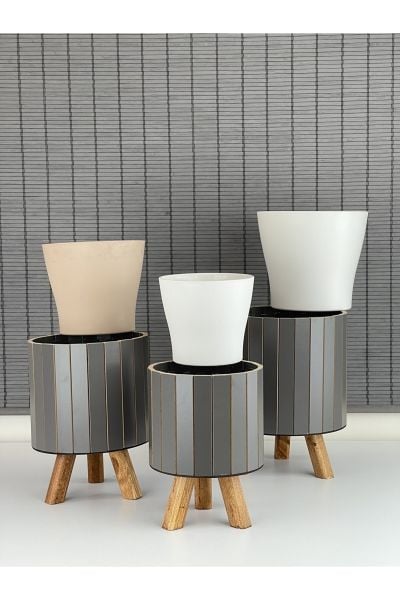 Bahçem Ayaklı Ahşap 3'lü Dekoratif Yuvarlak Saksı Seti Antrasit İç Saksılı Uslu Ticaret Tasarımı (Çiçeksiz))