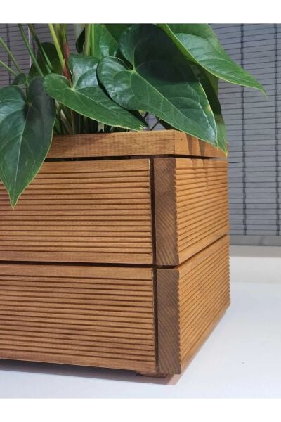 Dekoratif Kare  Ahşap Saksı 25x21cm 1.Sınıf İthal Çam Teak İç Saksılı