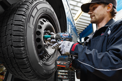 Bosch Professional GDS 18 V-EC 250 5,0 Ah Darbeli Somun Sıkma - L-boxx Çantalı