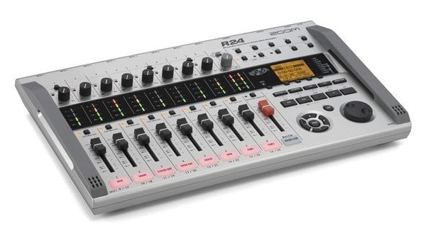 ZOOM R24 - Recorder - Interface - Controller - Sampler