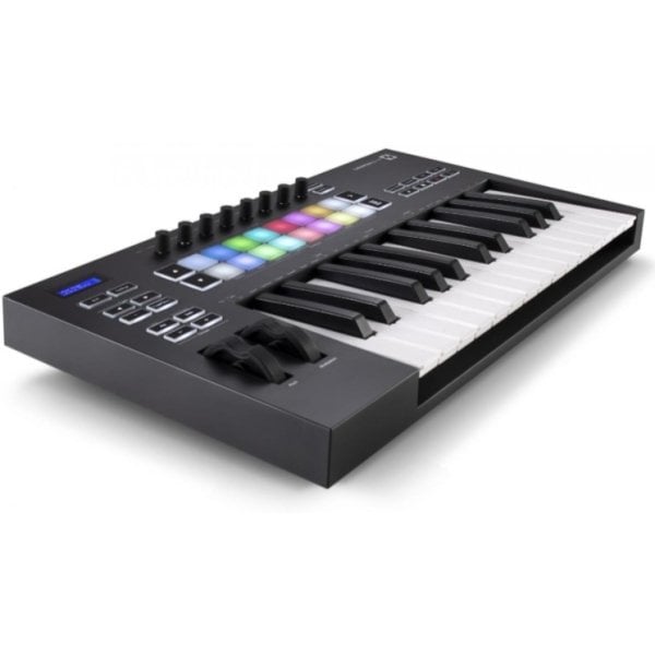 Novation Launchkey 49 Tuşlu MK3 Midi  KlavyeSomerMuzik.com'da