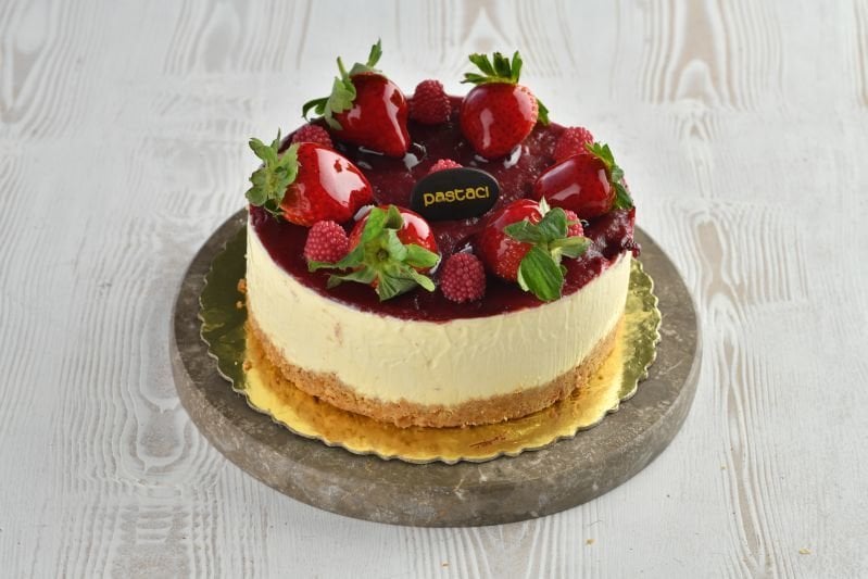 FRANBUAZLI CHEESCAKE PASTA(ÖNSİPARİŞ)