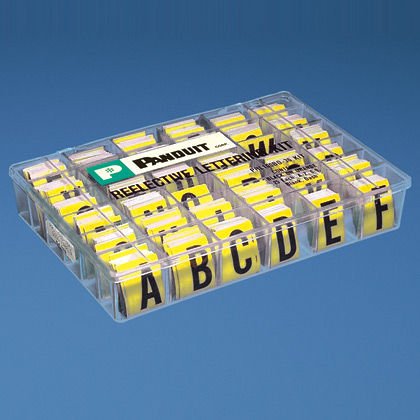 Yansıtıcı sayısı KIT 1'' gösterge yüksekliği, '0-9, A-Z' (gösterge), yansıtıcı vinil, siyah / san 950 markörler / paket, 1 adet. Paket miktarı.
